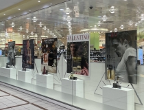 VD-Innendesign-Schaufenstergestaltung Parfümerie Münster